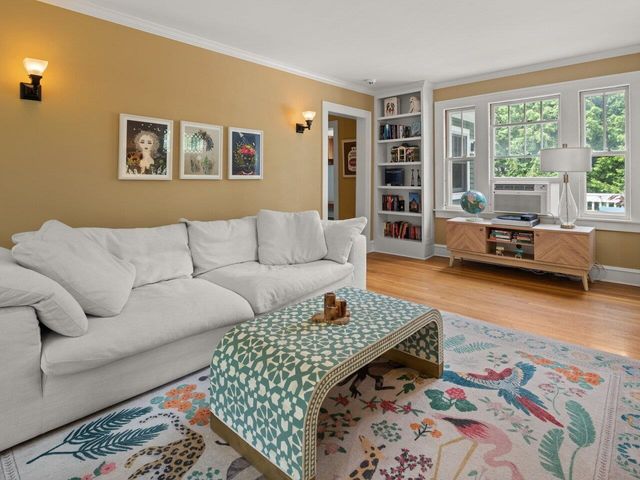 48 Henderson Terrace, Burlington, VT 05401