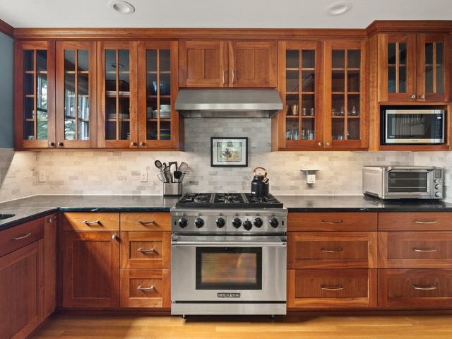 48 Henderson Terrace, Burlington, VT 05401