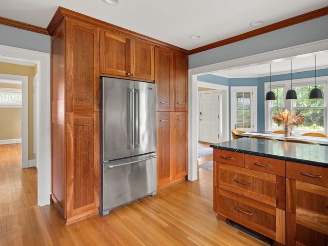 48 Henderson Terrace, Burlington, VT 05401