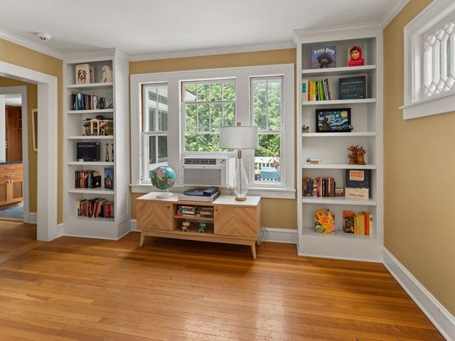 48 Henderson Terrace, Burlington, VT 05401
