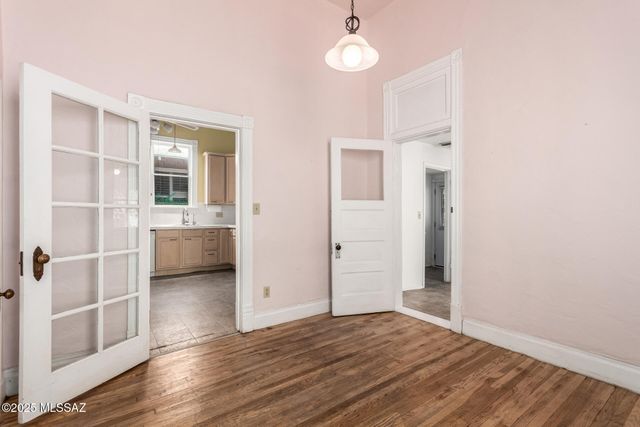 423 S 5th Avenue, Tucson, AZ 85701