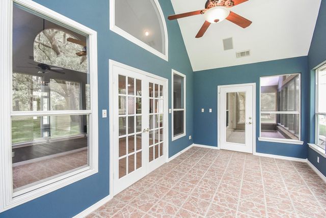 2918 La Rama, Richmond, TX 77469