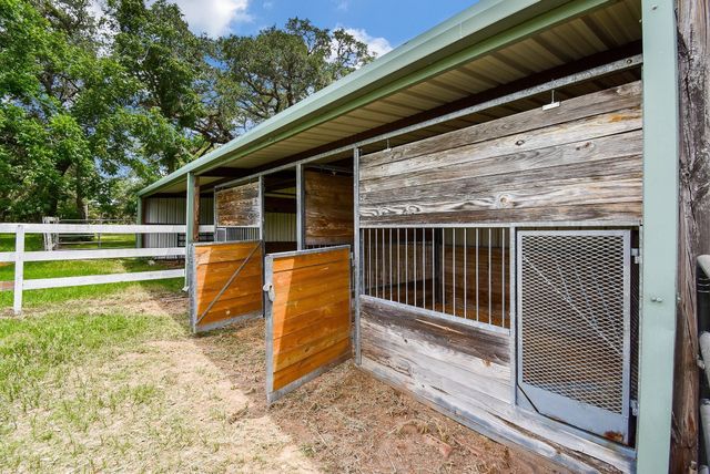 2918 La Rama, Richmond, TX 77469