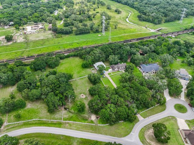 2918 La Rama, Richmond, TX 77469