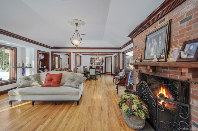 9 Chicken Valley Road, Old Brookville, NY 11545