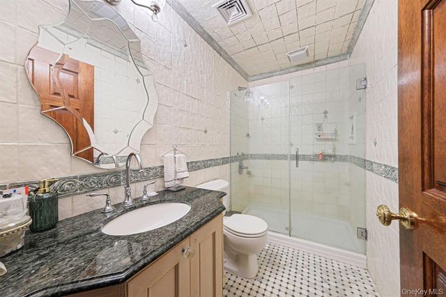 9 Chicken Valley Road, Old Brookville, NY 11545