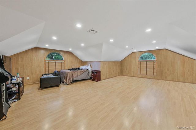 9 Chicken Valley Road, Old Brookville, NY 11545