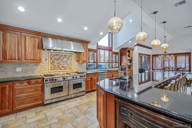 9 Chicken Valley Road, Old Brookville, NY 11545