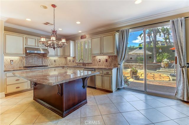14182 Crystal View, Riverside, CA 92508