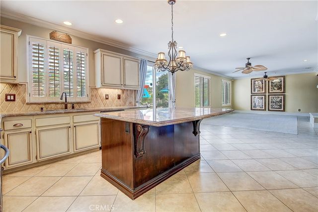 14182 Crystal View, Riverside, CA 92508