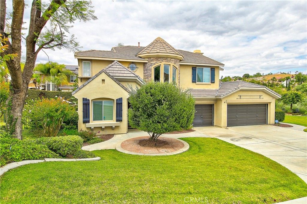 Image 2 of property listing at 14182 Crystal View, Riverside, CA 92508
