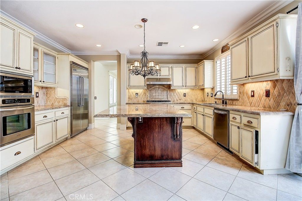 Image 23 of property listing at 14182 Crystal View, Riverside, CA 92508