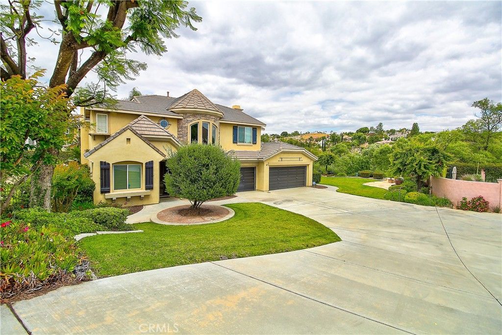 Image 3 of property listing at 14182 Crystal View, Riverside, CA 92508