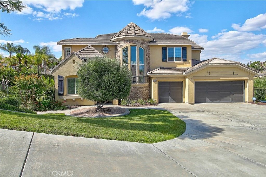 Image 5 of property listing at 14182 Crystal View, Riverside, CA 92508