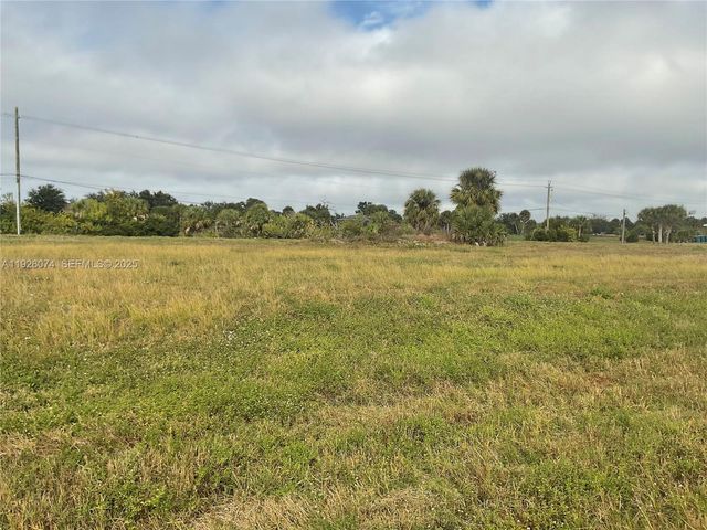 327 Boundary Blvd, Other City - In The State Of Florida, FL 33947