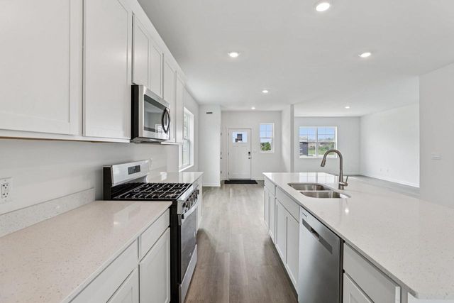 523 Trysil Aly N, Stoughton, WI 53589