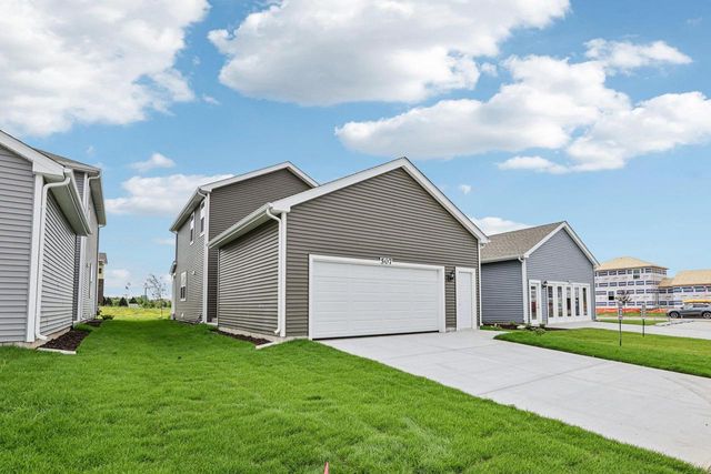 523 Trysil Aly N, Stoughton, WI 53589