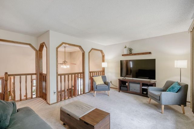7811 118th Avenue N, Champlin, MN 55316