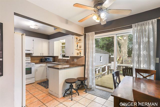 3457 Collingwood Avenue, Wyoming, MI 49519