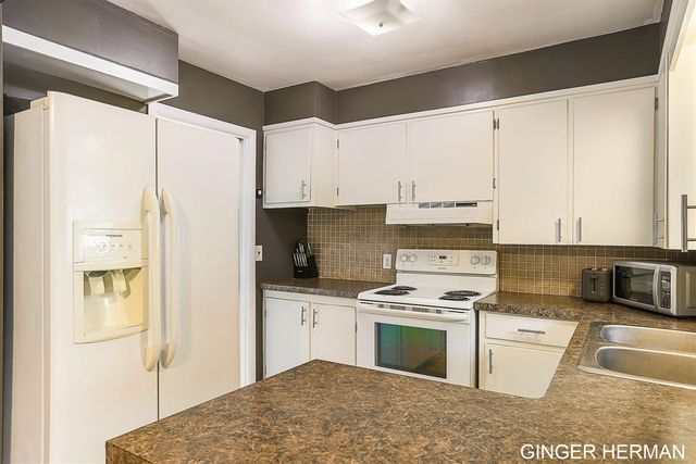 3457 Collingwood Avenue, Wyoming, MI 49519