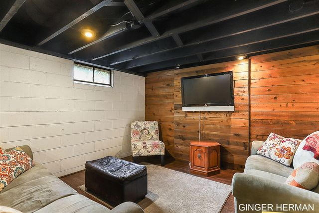 3457 Collingwood Avenue, Wyoming, MI 49519