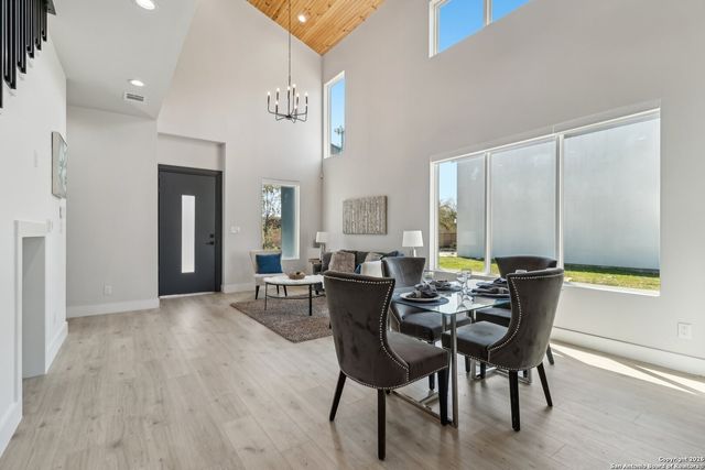 2535 Manor Heights, San Antonio, TX 78231