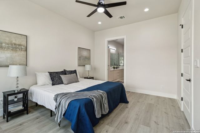 2535 Manor Heights, San Antonio, TX 78231