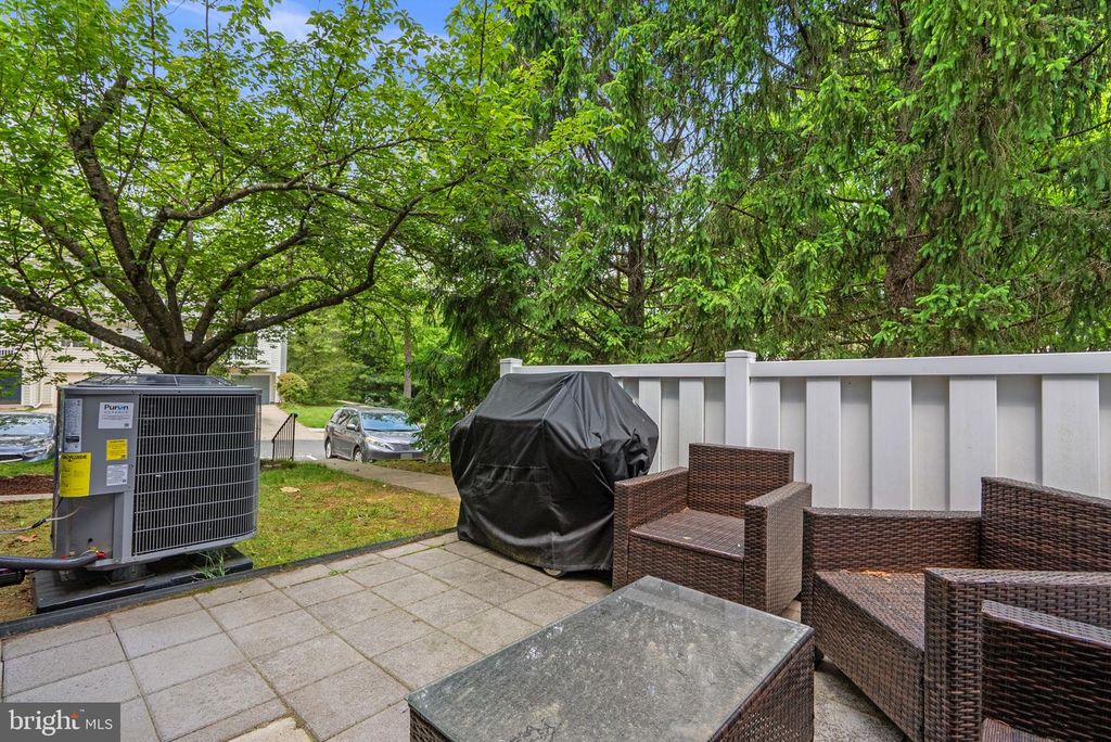 Image 35 of property listing at 29 BRONCO CT #288-B, Germantown, MD 20874