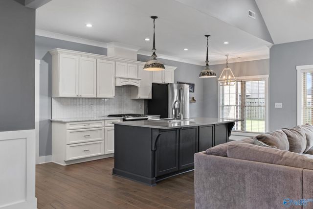 123 Ashbey Circle, Muscle Shoals, AL 35661