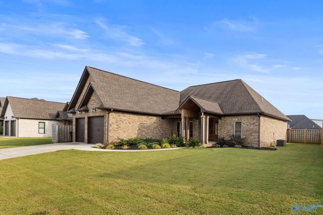 123 Ashbey Circle, Muscle Shoals, AL 35661