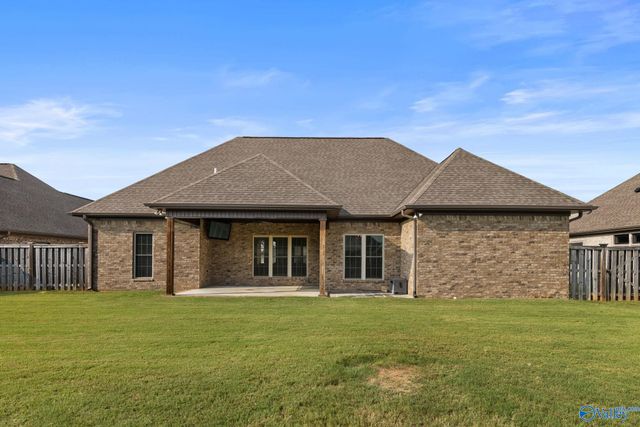 123 Ashbey Circle, Muscle Shoals, AL 35661