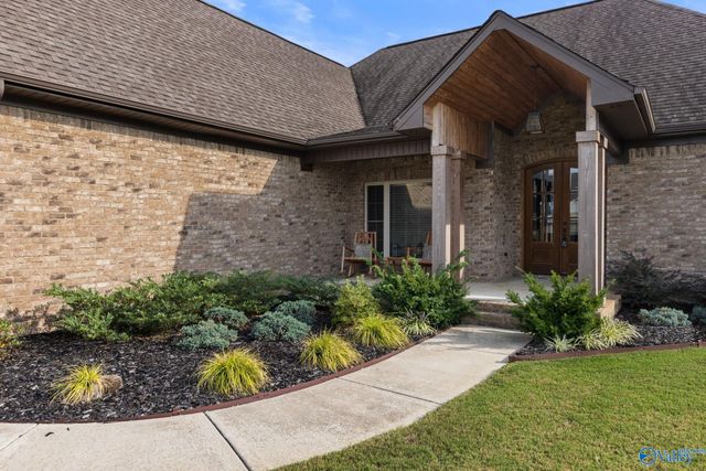123 Ashbey Circle, Muscle Shoals, AL 35661