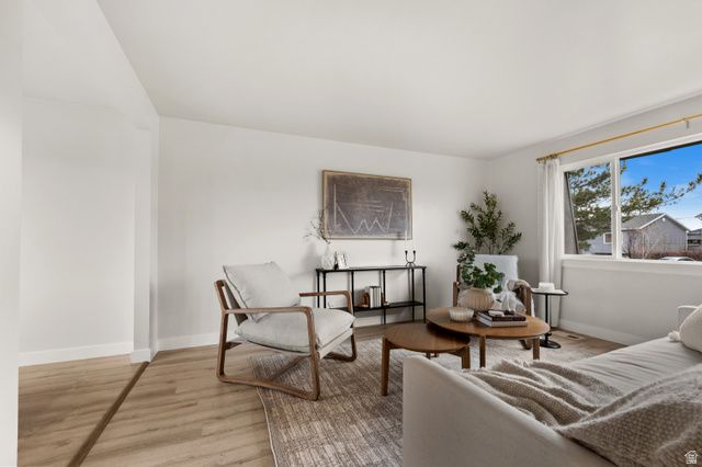 959 E VIOLET DR, Sandy, UT 84094