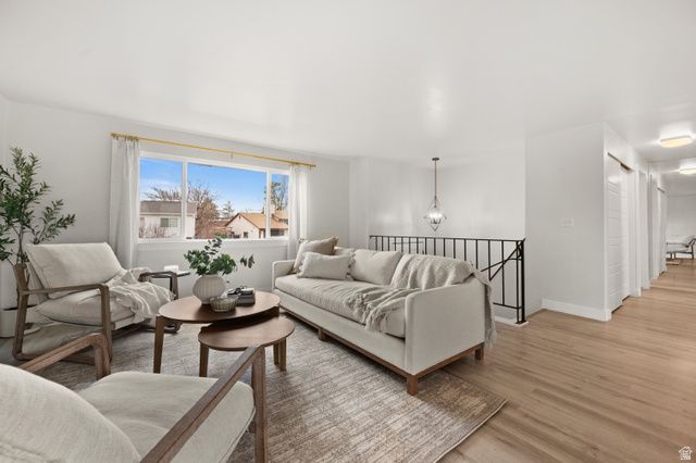 959 E VIOLET DR, Sandy, UT 84094