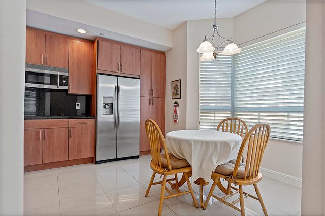 16100 EMERALD ESTATES Drive 397, Weston, FL 33331