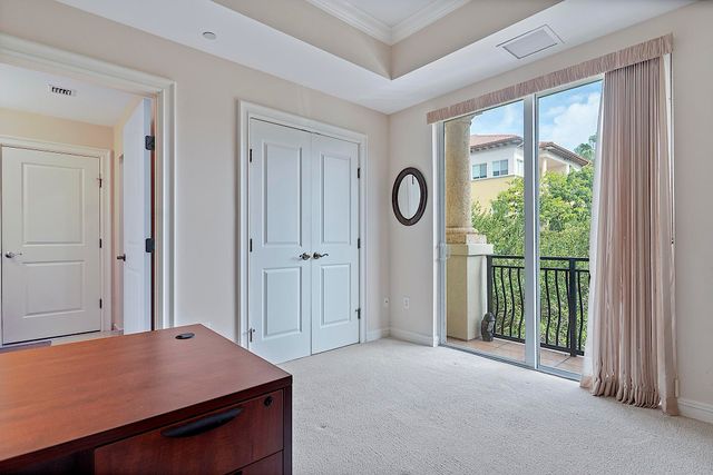 16100 EMERALD ESTATES Drive 397, Weston, FL 33331