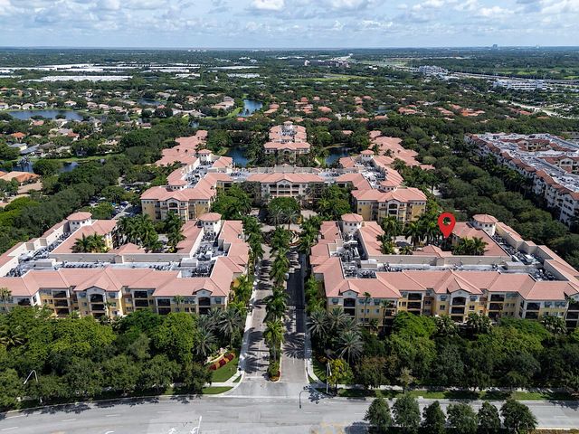 16100 EMERALD ESTATES Drive 397, Weston, FL 33331