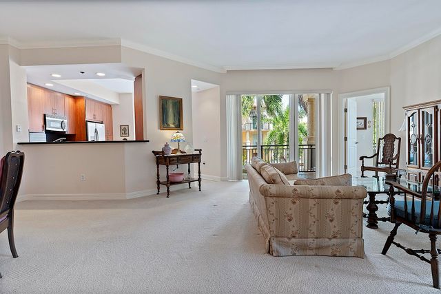 16100 EMERALD ESTATES Drive 397, Weston, FL 33331