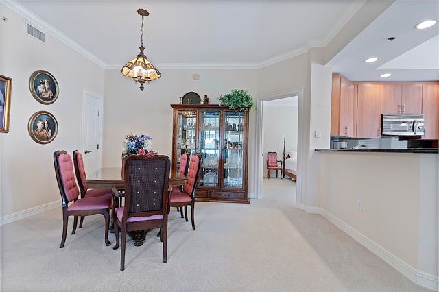 16100 EMERALD ESTATES Drive 397, Weston, FL 33331