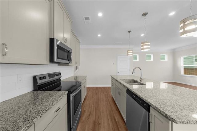 321 Cranston Drive, Ball Ground, GA 30107