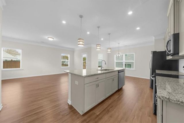 321 Cranston Drive, Ball Ground, GA 30107