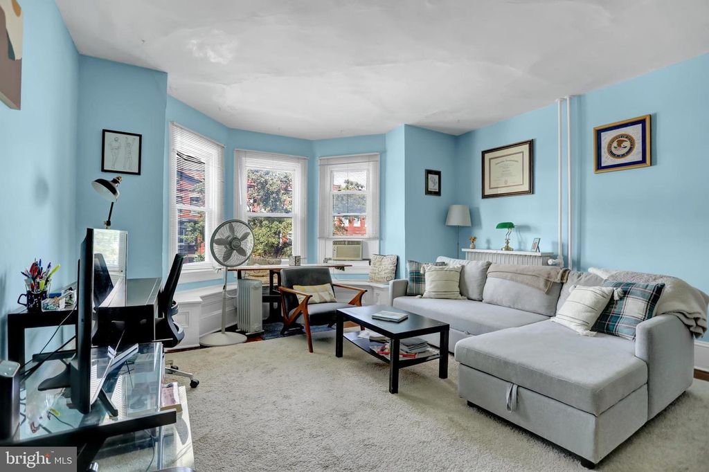 3001 N CALVERT ST, Baltimore, MD 21218
