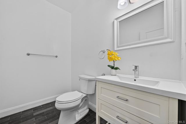 548 Mountainview Avenue, Valley Cottage, NY 10989