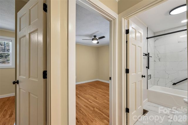 9 Woodfin Avenue, Asheville, NC 28804