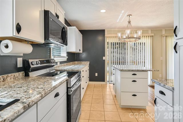 9 Woodfin Avenue, Asheville, NC 28804