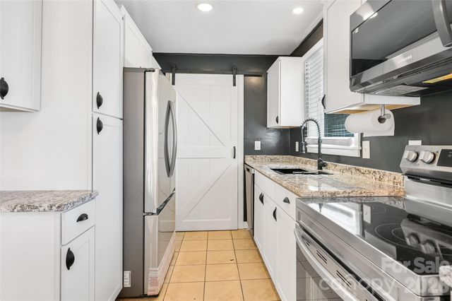 9 Woodfin Avenue, Asheville, NC 28804