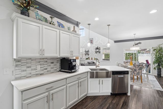 6 Benton Cir, Bluffton, SC 29910