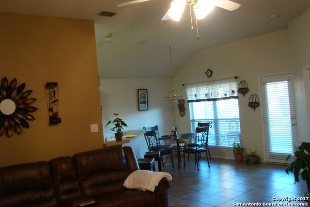 109 WILLOW RUN, Cibolo, TX 78108