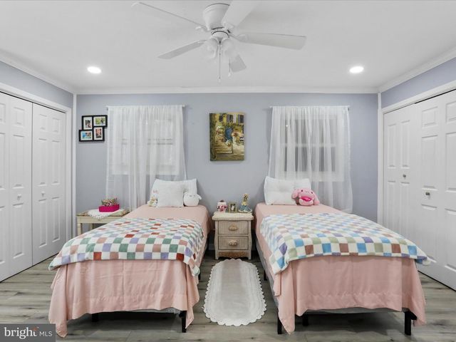 1229 WAYNE AVE, Hagerstown, MD 21742