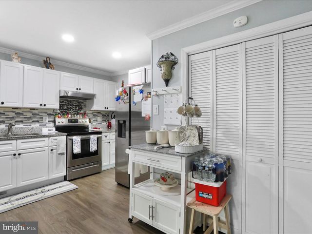1229 WAYNE AVE, Hagerstown, MD 21742